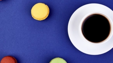 sweet-dessert-macaron-or-macaroon-with-coffee-PCQ6A7L-583x583