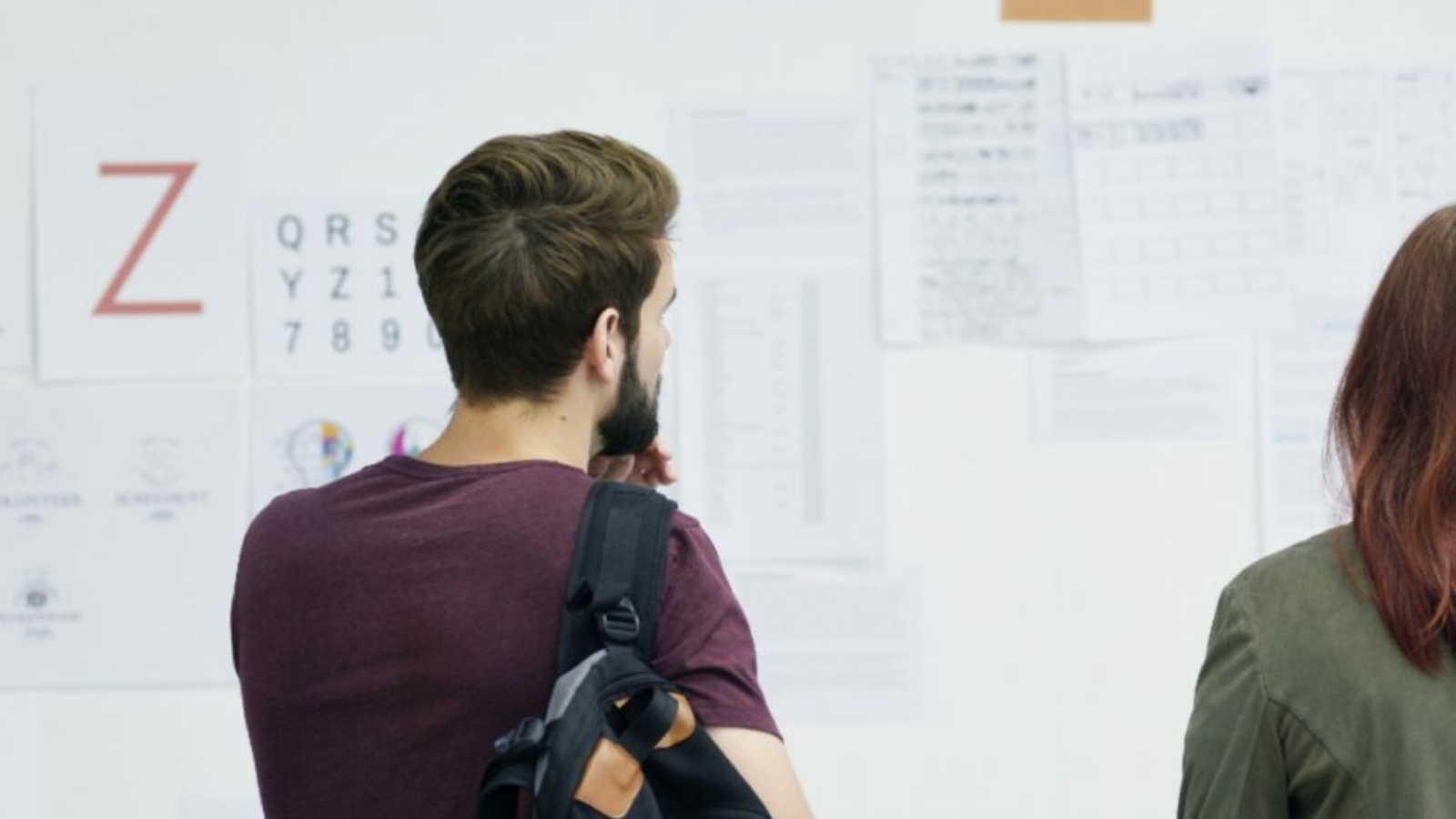 startup-business-people-and-strategy-board-PAJ3P9K-970x728