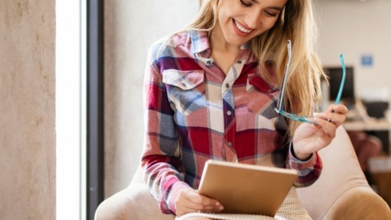 EE4I0398copy-83669-637x670