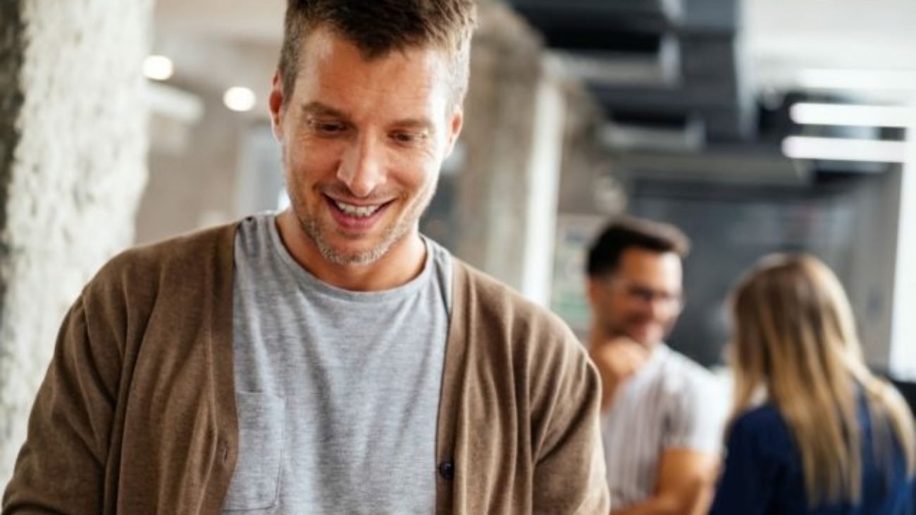 EE4I2004copy-46845-637x670