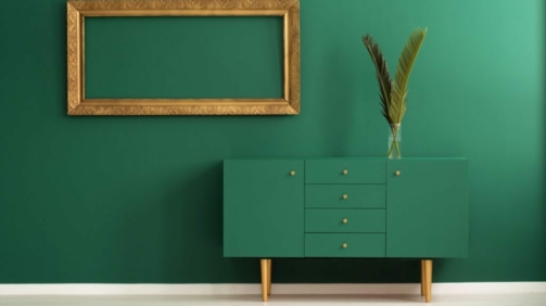 green-and-gold-interior-PZ7WEG9-1024x671