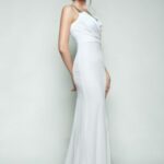 fashion-portrait-of-beautiful-woman-in-elegant-P9NWS4N-300x500