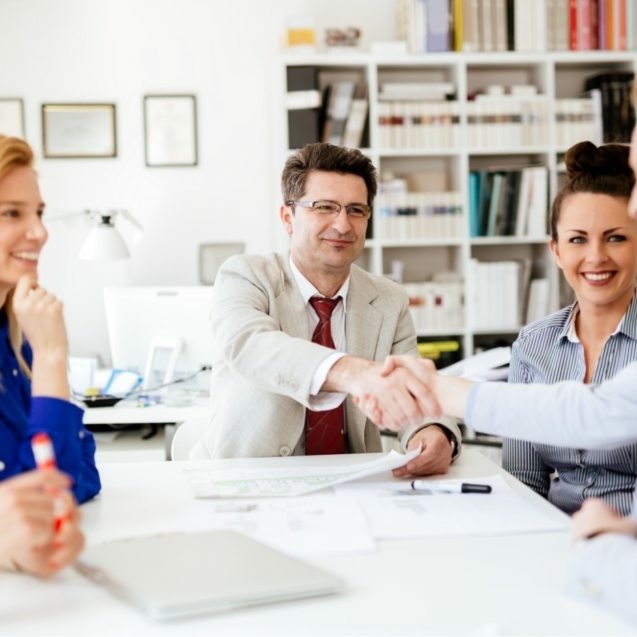 group-of-business-people-working-as-team-in-9HPC4DK-637x637